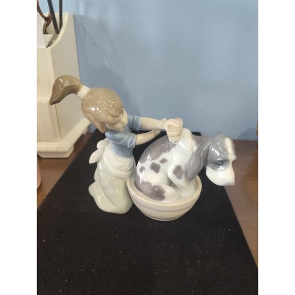 Lladró Porcelain Figurine #5455 "Bashful Bather" 1987 By Juan Huerta Retired - Picture 7 of 8